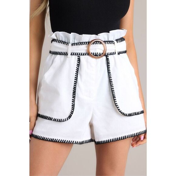 Fore EVERYDAY MEMORIES WHITE LINEN BLEND BELTED SHORTS LINED Large - Picture 5 of 8